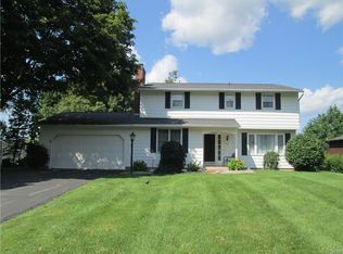 202 Pear Tree Dr, Camillus, NY 13031