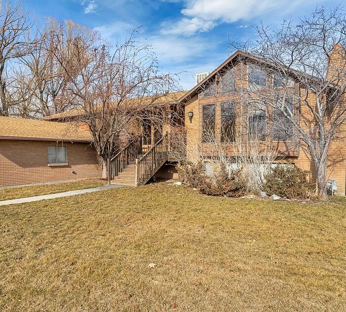 1st image of 1222 W Shields Ln