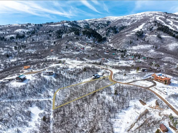 2248 N Panorama Cir, Liberty, UT 84310