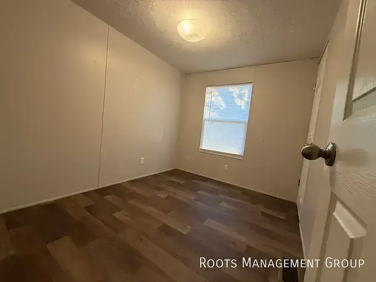 128 Eldridge Ln #128 — Photo 7