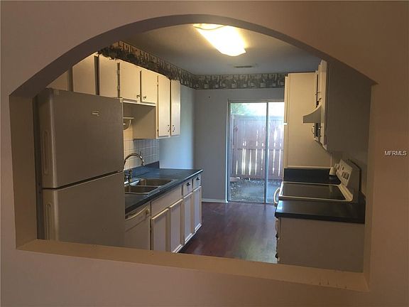 4th image of 2070 Sunset Point Rd APT 114