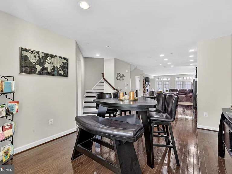 7314 Taylors Hill Ln — Photo 8