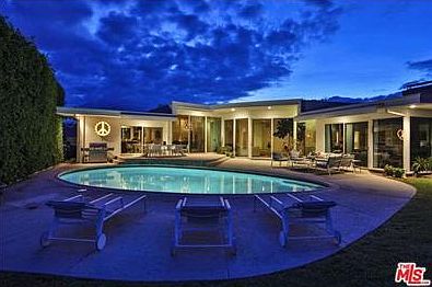 1st image of 916 Linda Flora Dr