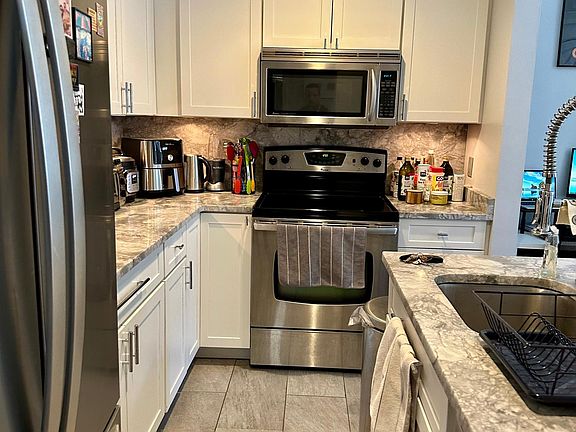 4th image of 7 Dwight St APT 2