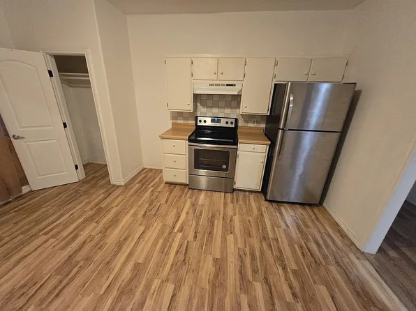 805 E Cortinas St, Del Rio, TX 78840