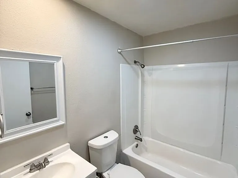 Woodcrest — Photo 12