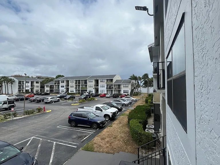 728 Executive Center Dr #21 — Photo 12