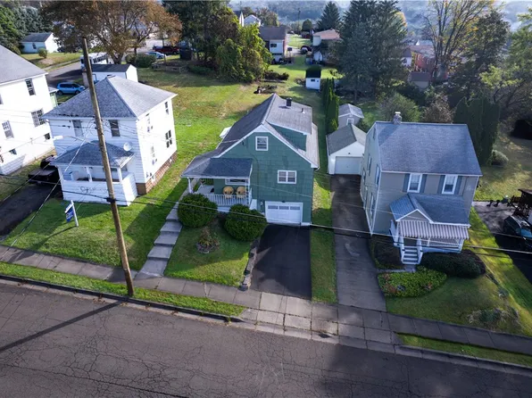 106 Academy St, Johnson City, NY 13790