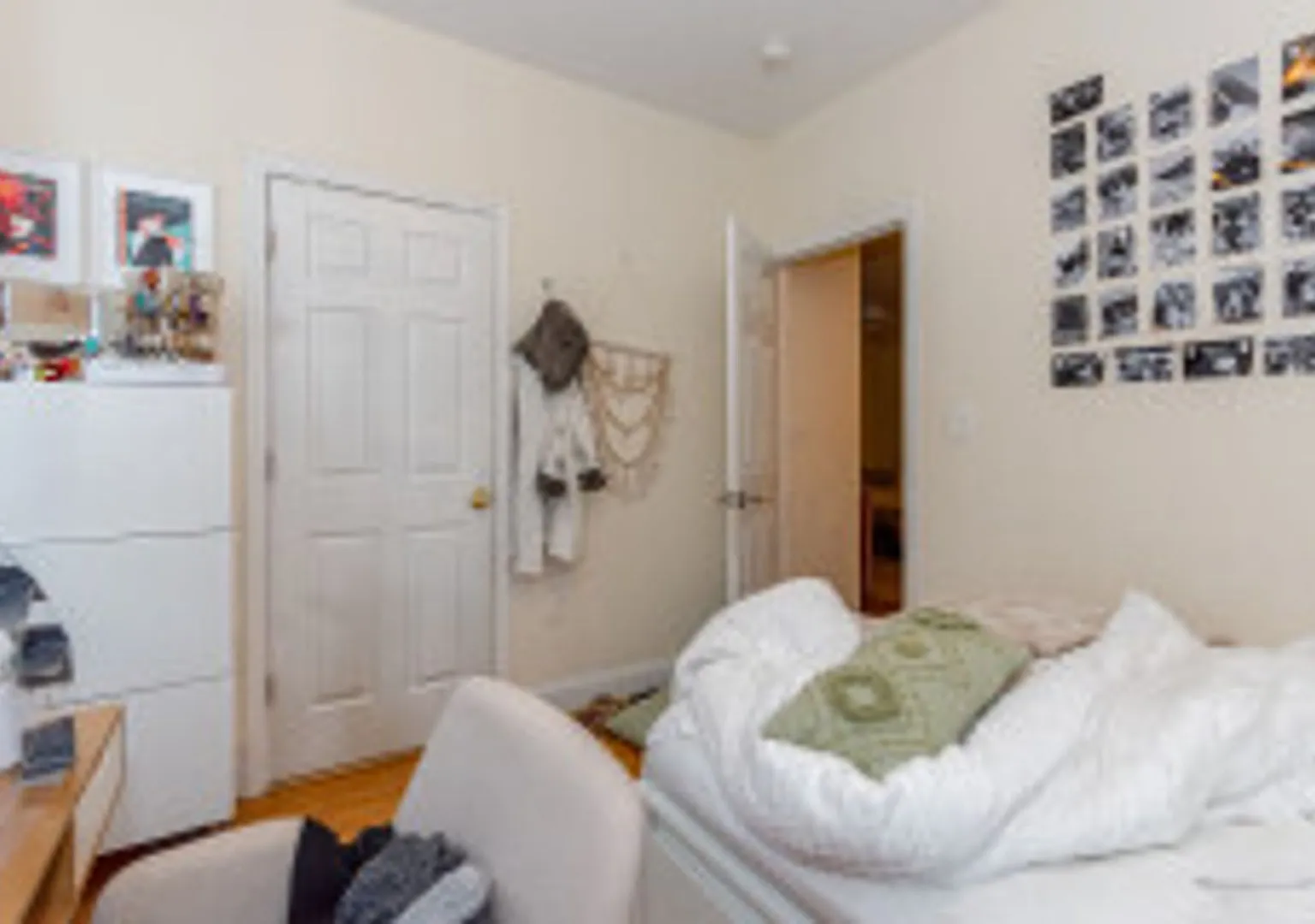 Brookline (BU) 3 BR apartment_9/1/26 (H&HW Included, Parking Available) — Photo 4