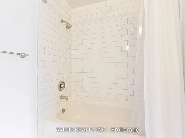 356 Tampa Dr — Photo 14
