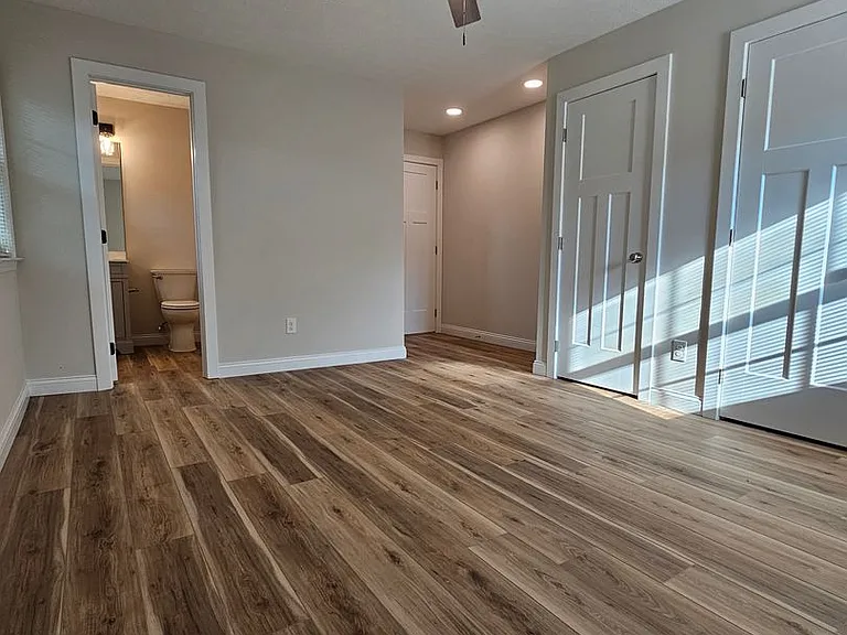 395 W Crocus Dr — Photo 15