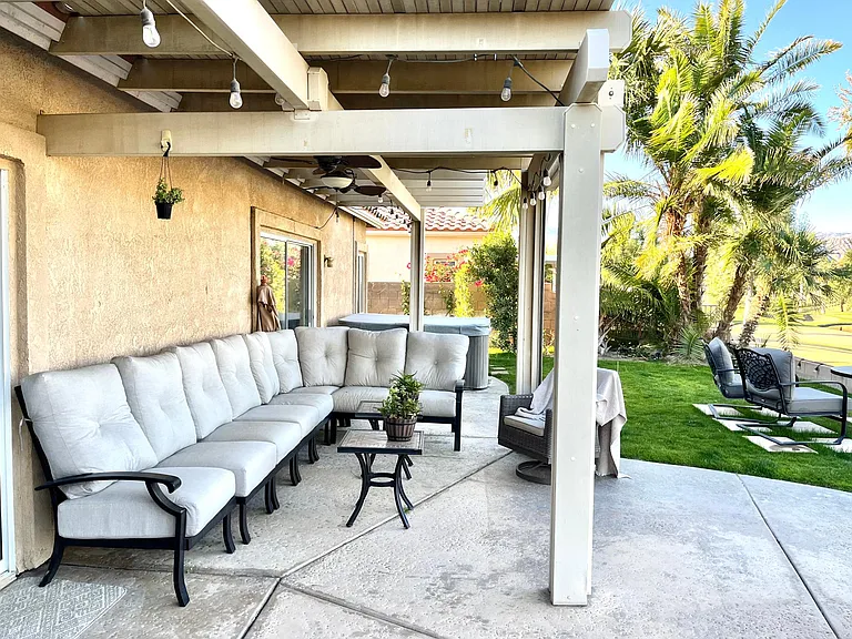 45235 Crystal Springs Dr — Photo 38