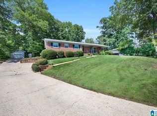10 Woodmont Cir, Homewood, AL 35209