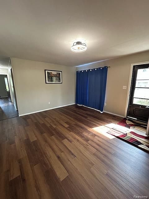 35138 N Bay Cir, photo 7