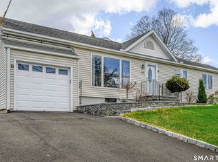 240 Shepard Avenue, Hamden, CT 06514