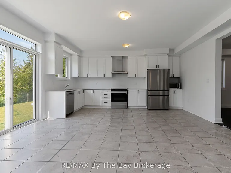 52 Amber Dr — Photo 16