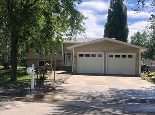 1620 N Heights Dr, Sheridan, WY 82801