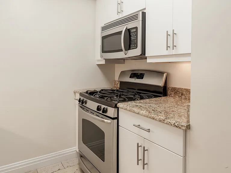 55 W 14th St #4-L — Photo 5