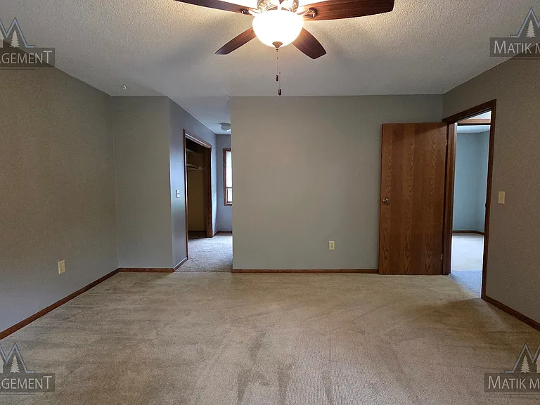 703 Northern Hills Dr NE — Photo 42