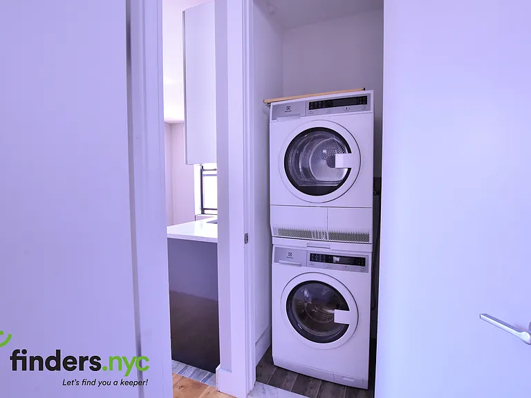 315 Alexander Ave #5R — Photo 9