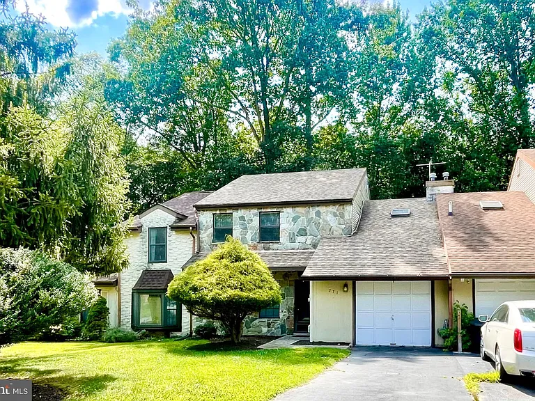 271 Pine Valley Rd — Photo 2