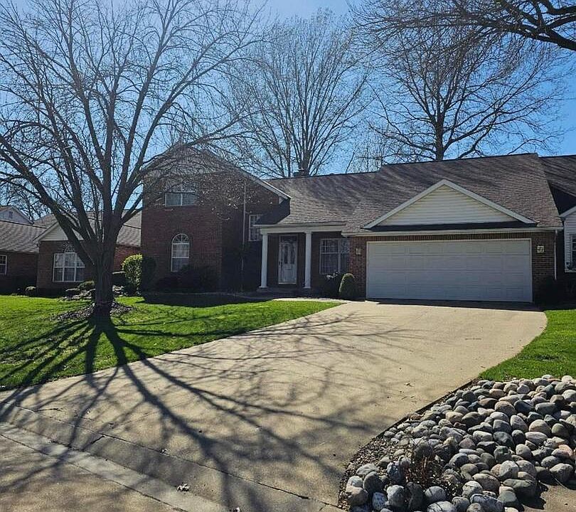 1st image of 128 Knollwood