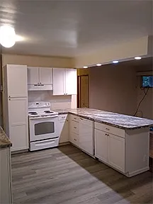 943 Taylor St — Photo 3