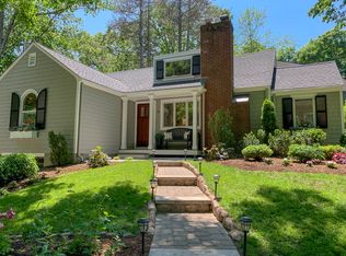 19 Hunting St, Wellesley, MA 02481