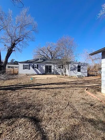 1724 N Moyle St — Photo 2