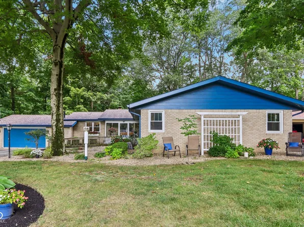 3616 Manchester Rd, Anderson, IN 46012