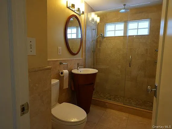 3 Pennsylvania Ct — Photo 16