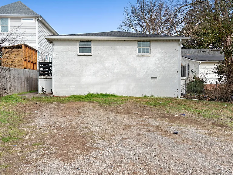 1621 Arthur Ave #C — Photo 21