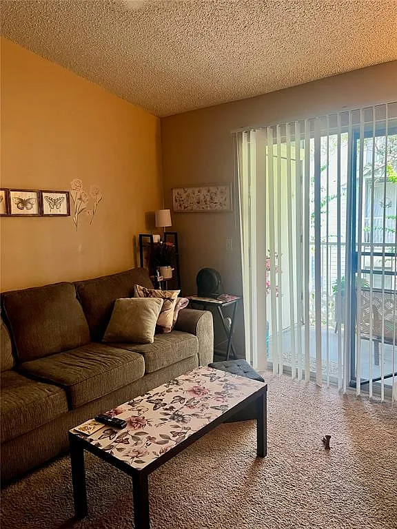1 bed, 1.0 bath, 588 sqft, $1,295 — Photo 3