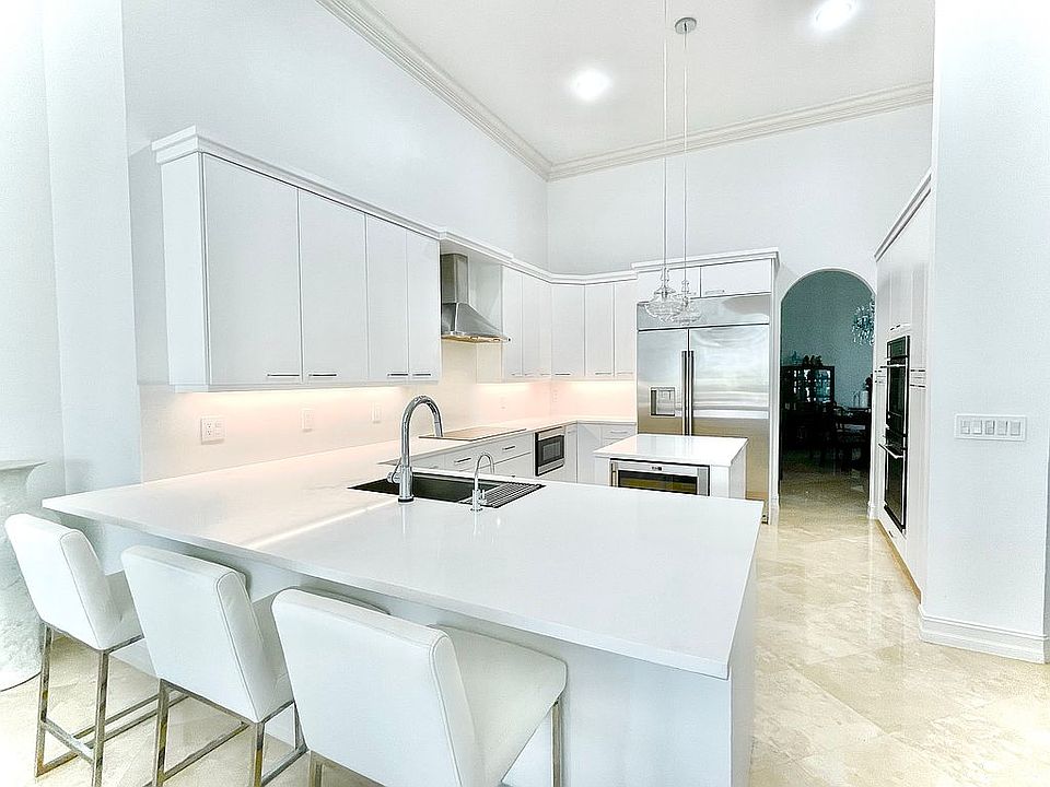 1st image of 690 Baldwin Palm Ave