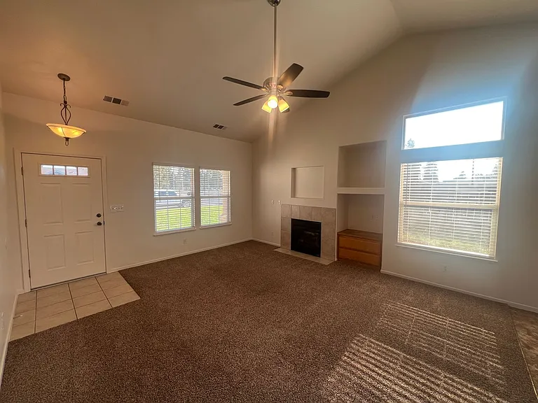 603 Cinnabar Way — Photo 4