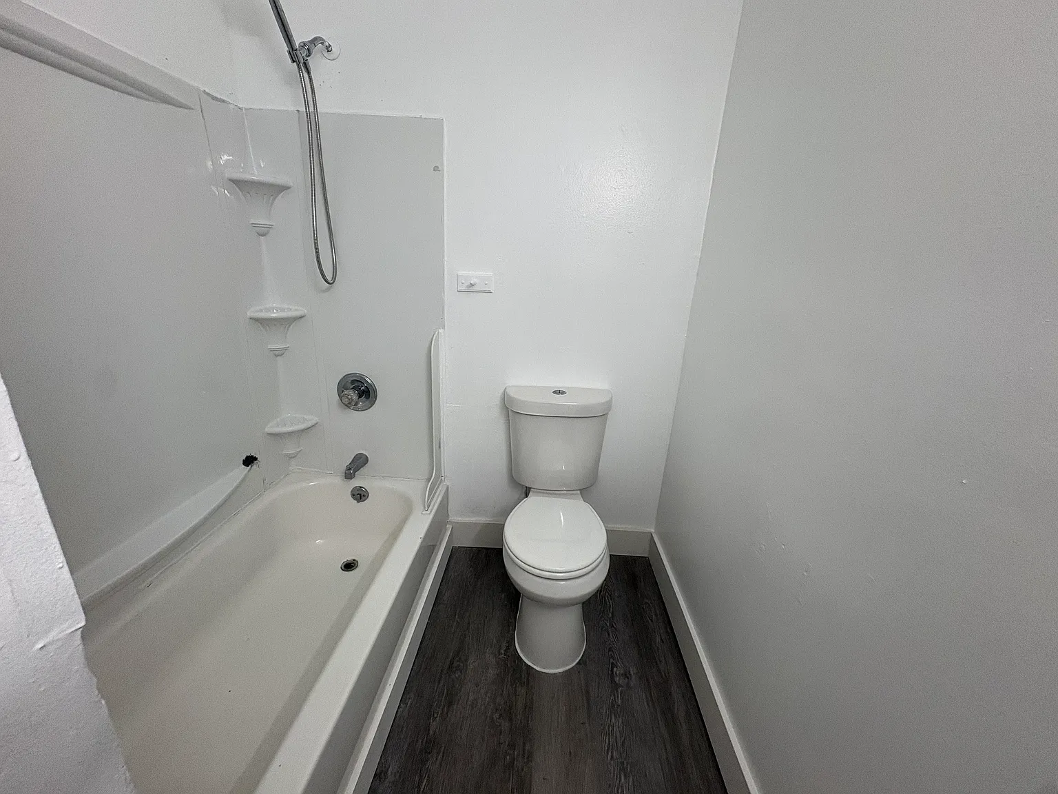 2 bed, 1000 sqft, $1,350 — Photo 4