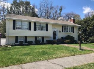 18 Appleton Rd, Wakefield, MA 01880