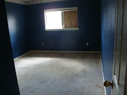 4th image of 5109 Parkcrest Dr