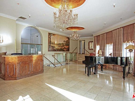 5th image of 1424 N Crescent Heights Blvd Unit 24
