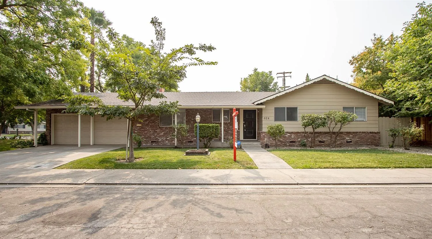 624 Fern St photo 1