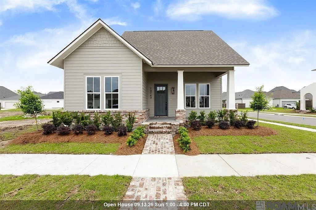 3 bed, 2529 sqft, $4,200 — Photo 1