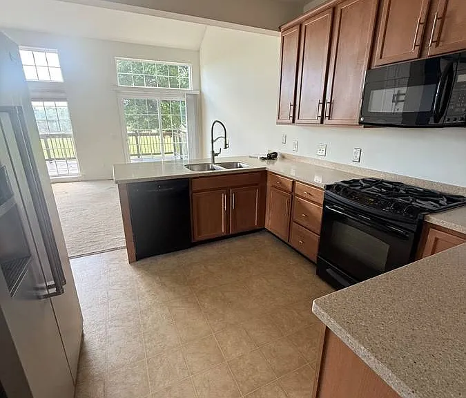 1812 Emerald Dr S — Photo 7