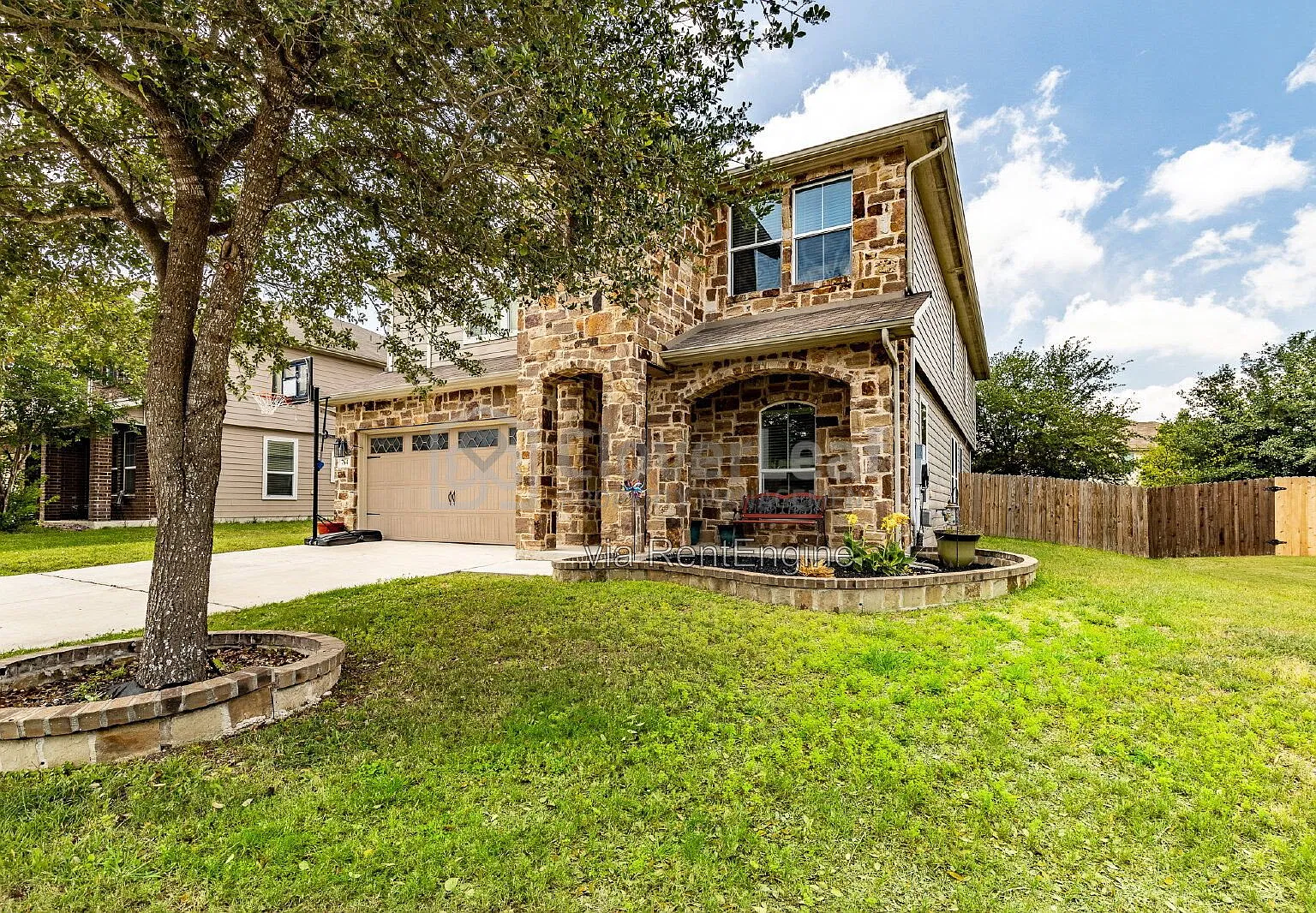 4 bed, 3.5 bath, 3114 sqft, $2,397 — Photo 4