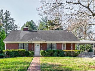 412 Norwood St SW, Lenoir, NC 28645