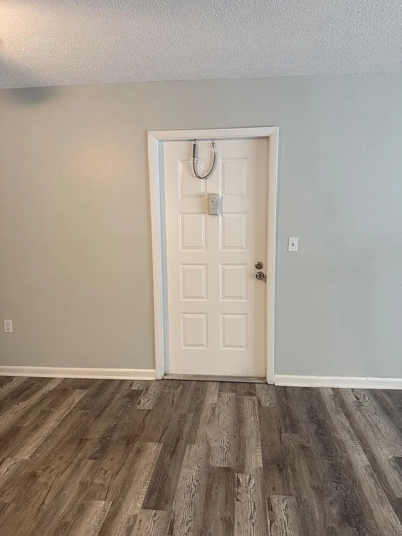 Pine Ridge at Tarpon Condo — Photo 3