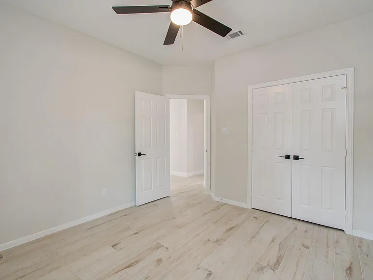 1711 Stone Meadows Ln — Photo 24