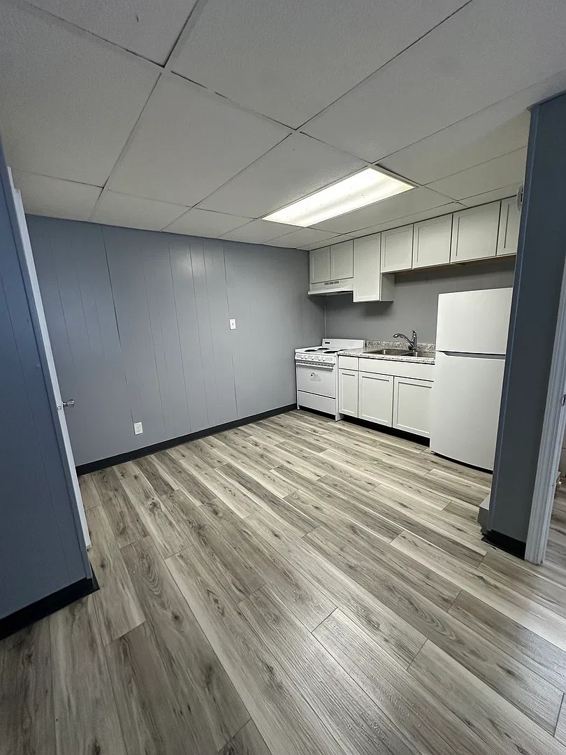 Studio, 400 sqft, $1,000 — Photo 2