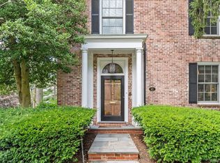 41 Garden Avenue, Bronxville, NY 10708