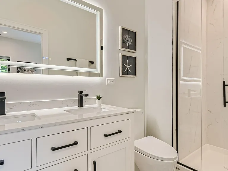 1420 W Winnemac Ave #1 — Photo 15