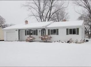 1220 Chalmers Dr, Battle Creek, MI 49015